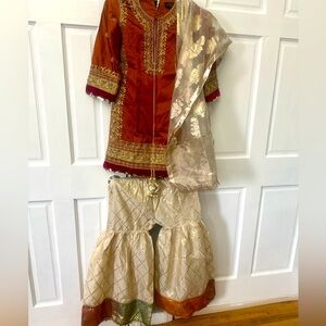 Girls shalwar kameez